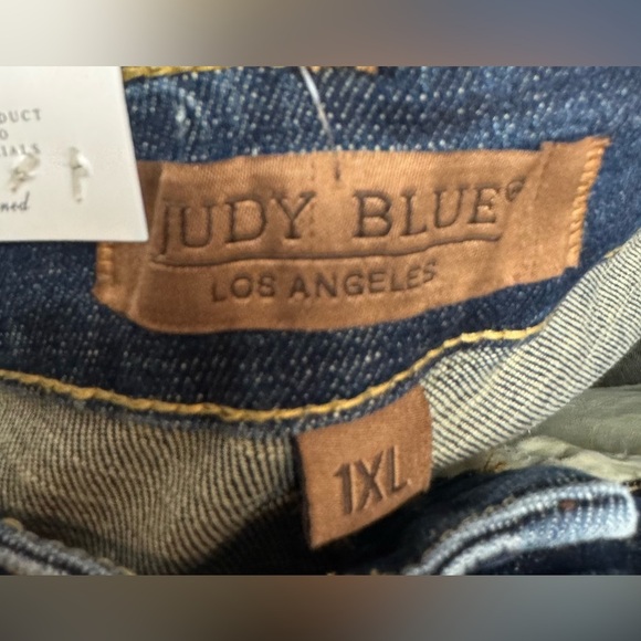 Judy Blue Dark Wash Denim Shorts - 150328 - Picture 6 of 7